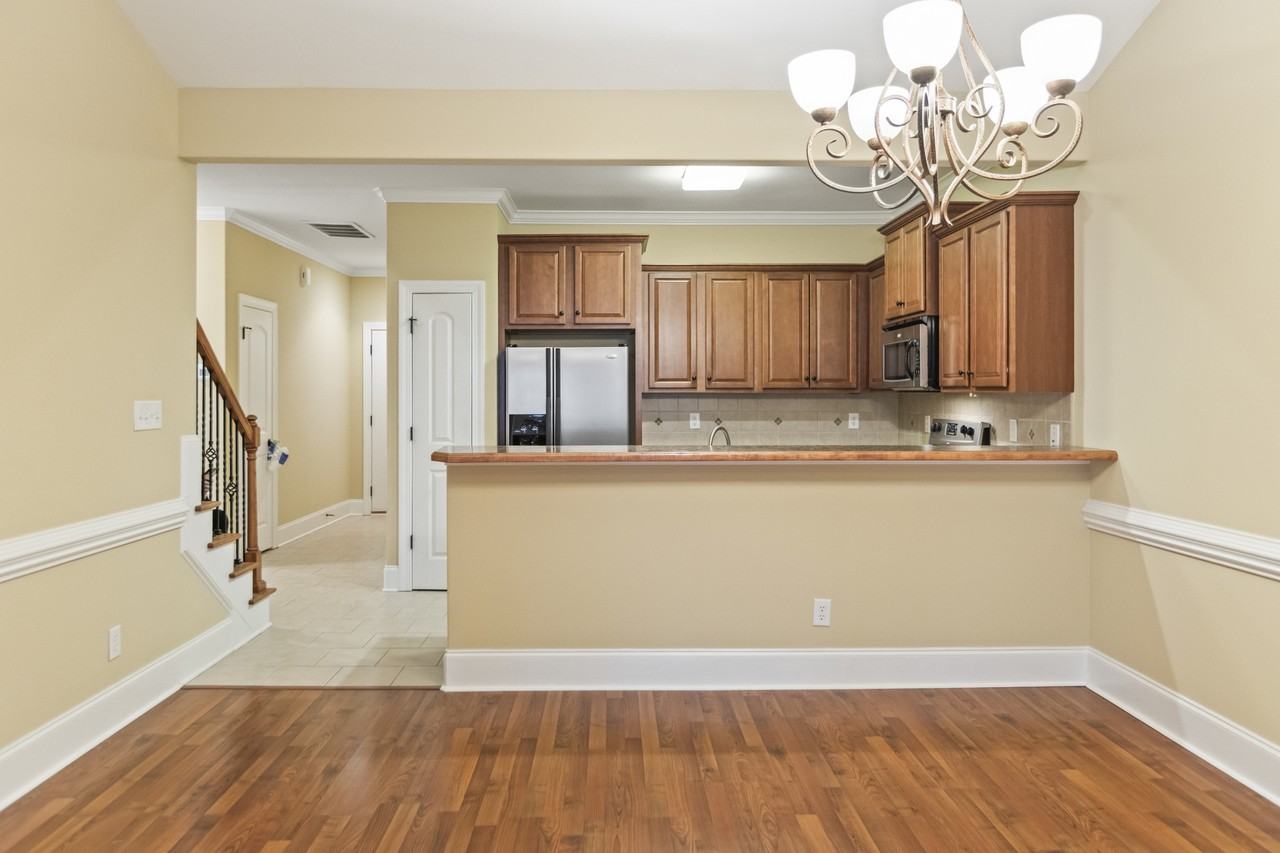 1624 Brook Hollow Drive - 1Unit B #1 - Photo 5 of 28