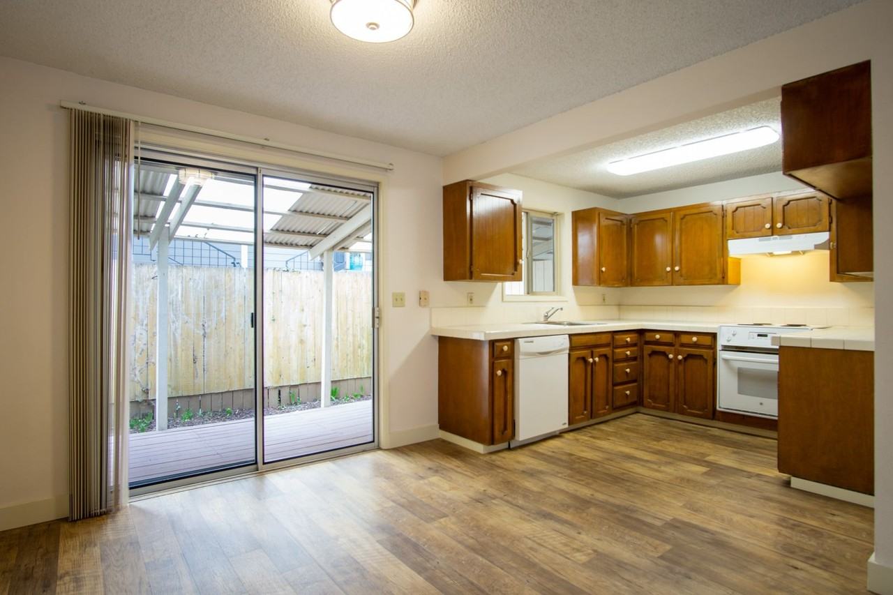 9148 Sw Becker Dr - Photo 5 of 23