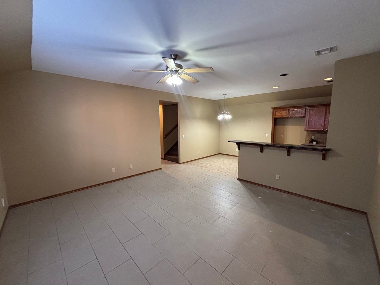 11020 Sw 5th St - Photo 3 of 12