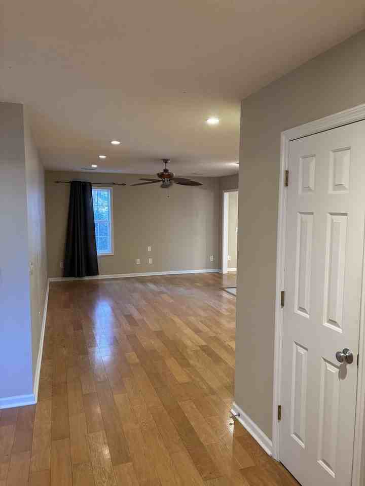 480 Spring Lake Dr #1 - Photo 2 of 27