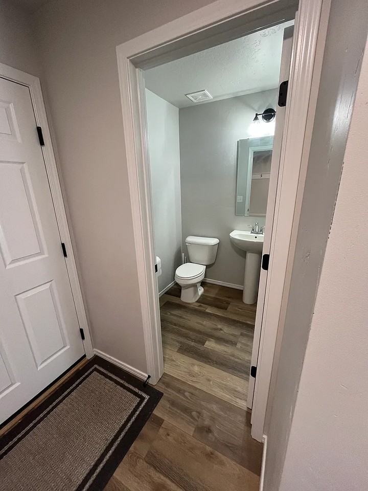 1635 Sw Accipiter Pl #1 - Photo 2 of 11