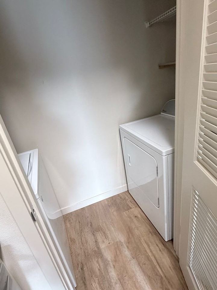 117 - Gravens Grove - Photo 3 of 7