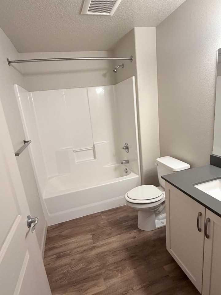 117 - Gravens Grove - Photo 7 of 7