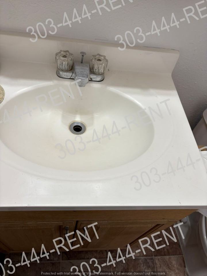 5545 Zion Ct - Photo 6 of 29