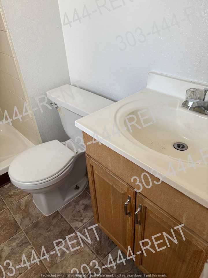 5545 Zion Ct - Photo 5 of 12