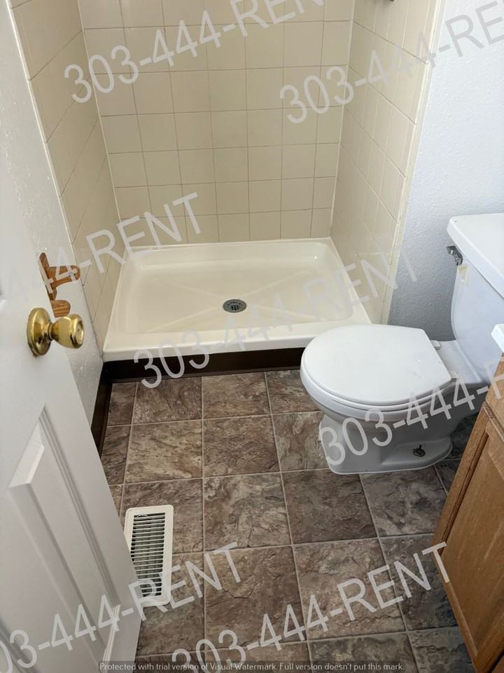 5545 Zion Ct - Photo 6 of 12