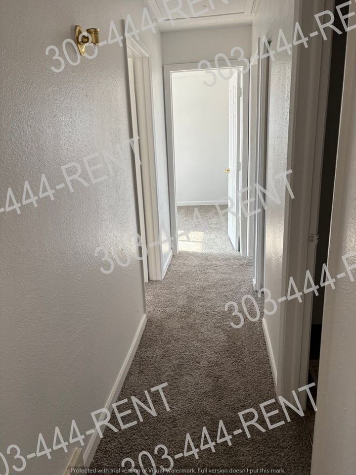 5545 Zion Ct - Photo 7 of 12