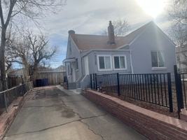 featured image of 3120 W Custer Pl