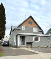 featured image of 111 S 7th St