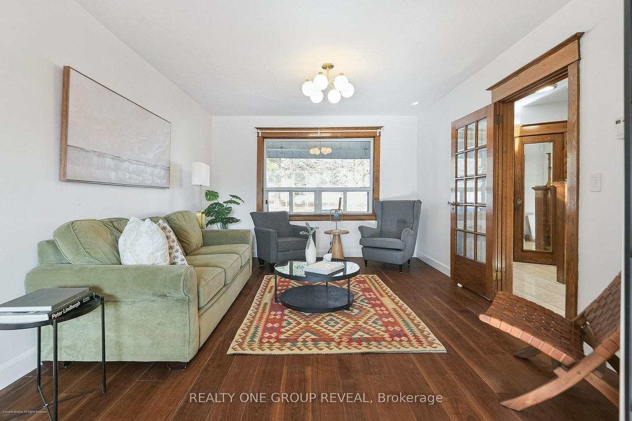 89 Strathmore Boulevard - Photo 4 of 11