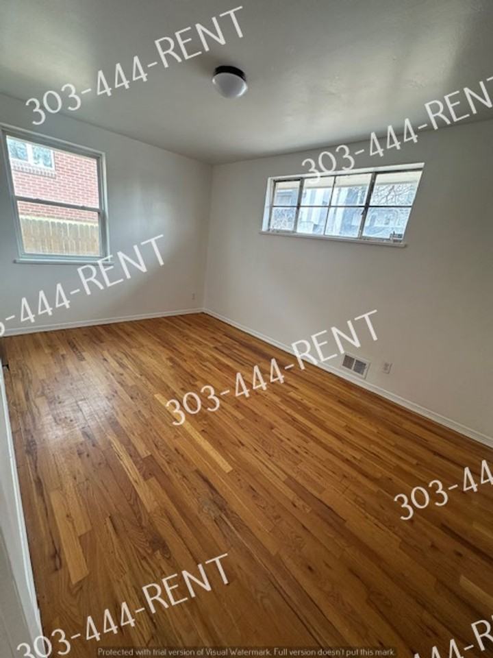 1255 Yates St - Photo 3 of 14
