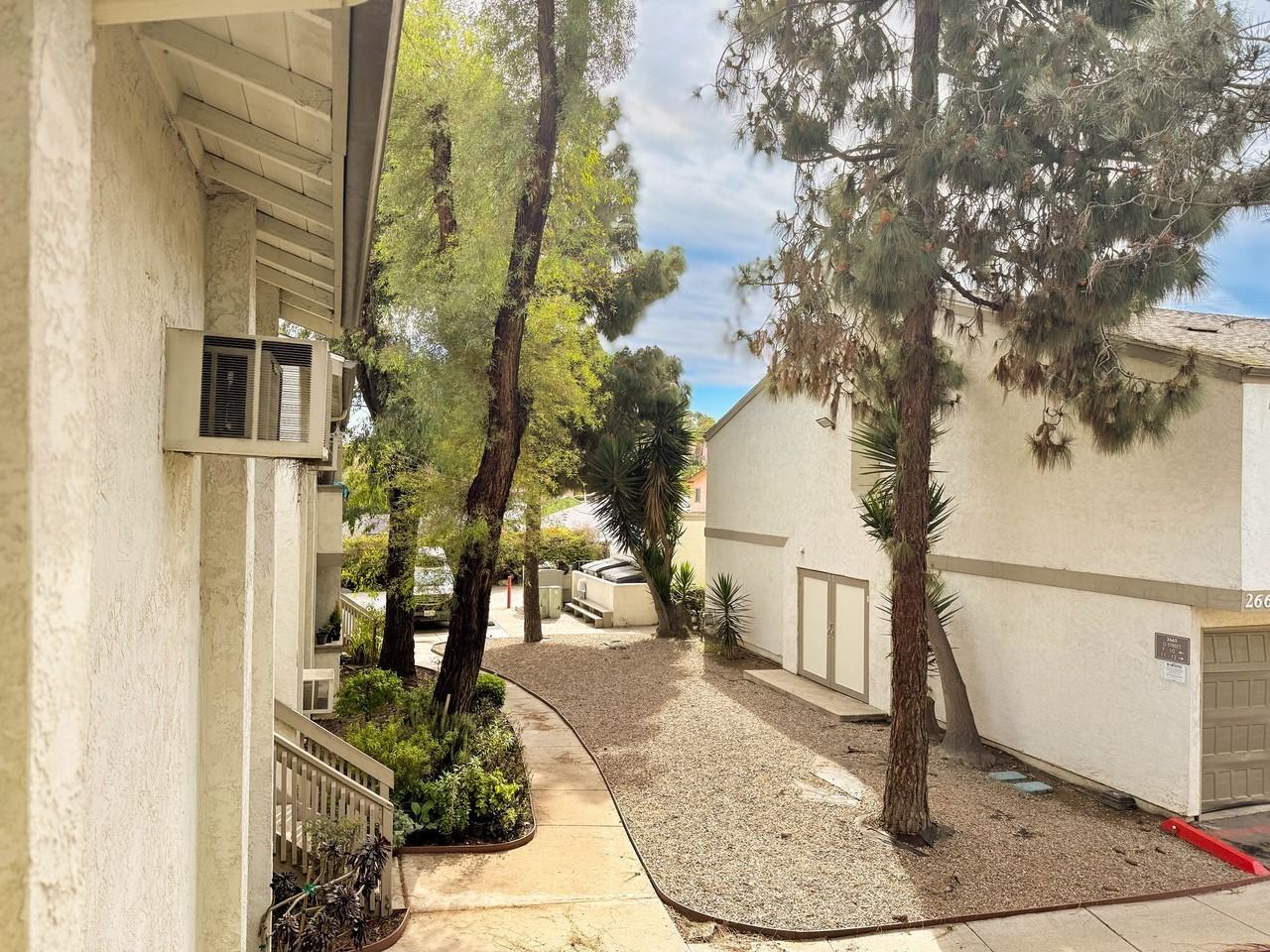 Uptown Villas | Spacious Apartments with parking in Grant Hill! - Photo 4 of 4