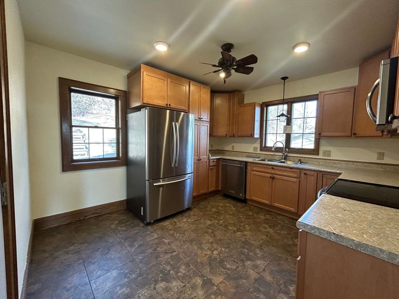 Mapleridge Apartments - Photo 2 of 36