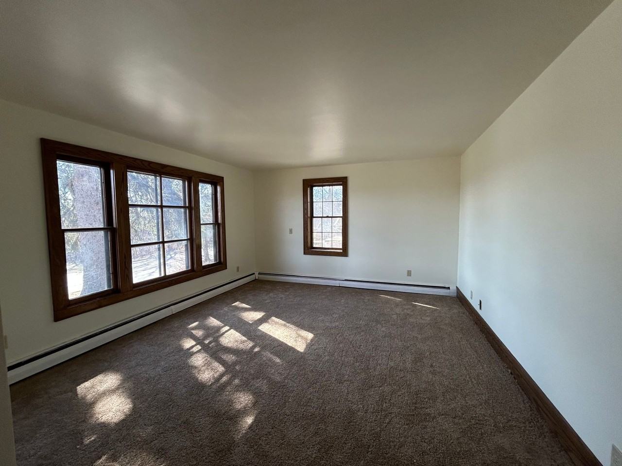 Mapleridge Apartments - Photo 4 of 36