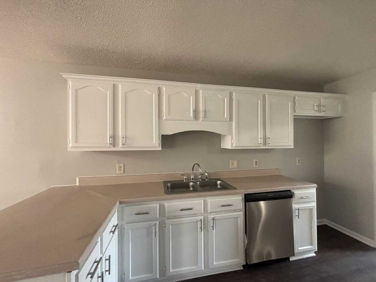 1231 Beaver Trail Dr - Photo 4 of 44