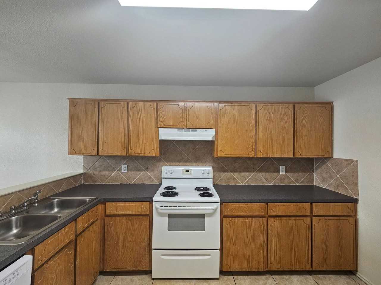 3209 Toledo Dr #A - Photo 6 of 17