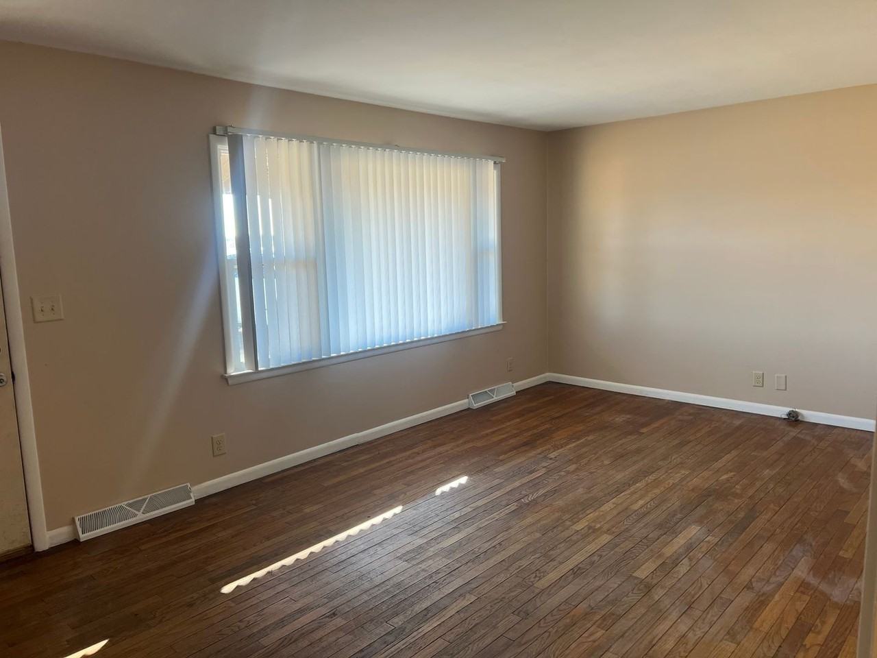 5079 Byers Rd - Photo 2 of 15