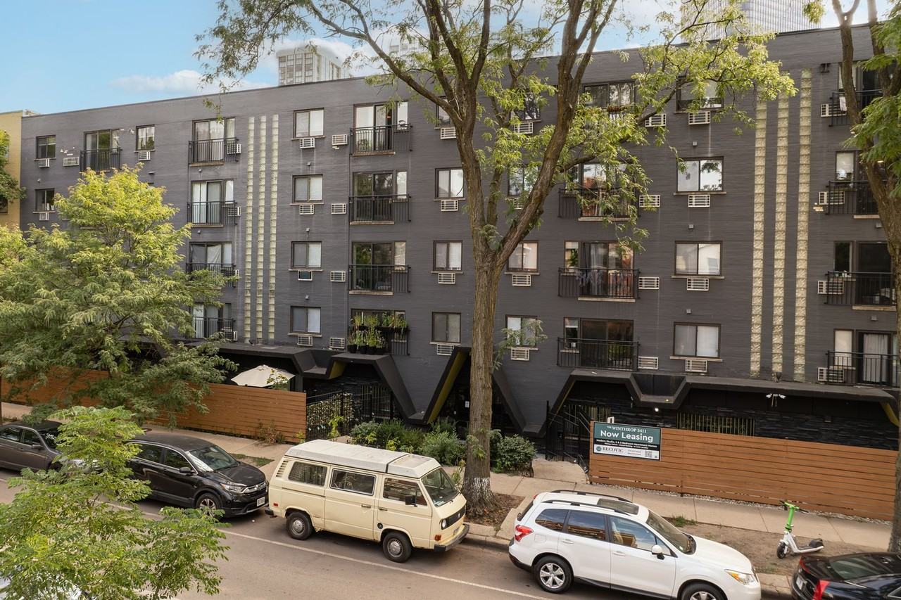 The Winthrop 5411 - Photo 3 of 16