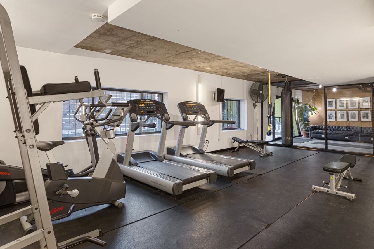 The Winthrop 5411 - Photo 5 of 16