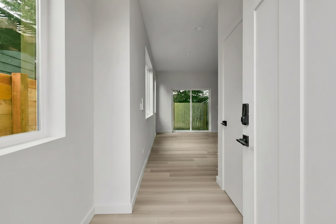 6021 44th Ave Sw - Photo 4 of 17