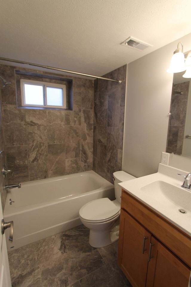 1138 S 29th St #05 - Photo 3 of 20