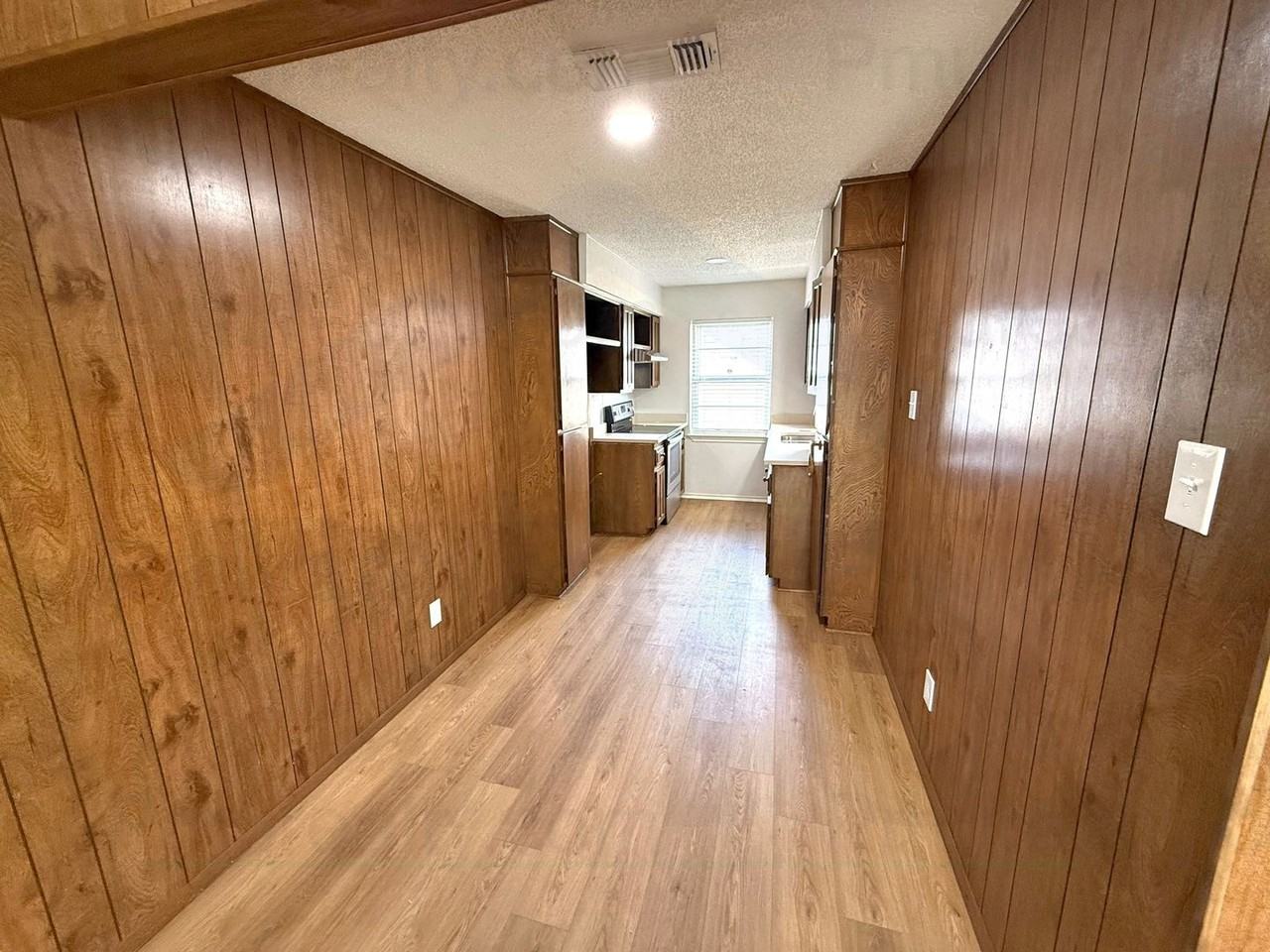 710 Upland Ln - Photo 5 of 17