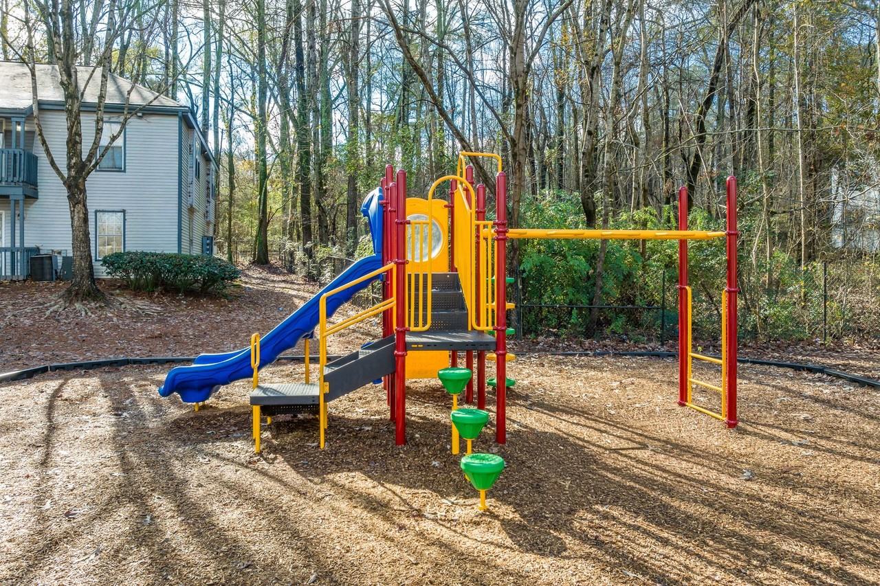 Crystal Meadows - Photo 6 of 36