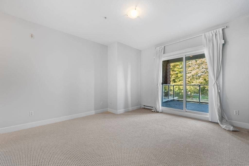 4280 Moncton Street - Photo 6 of 24