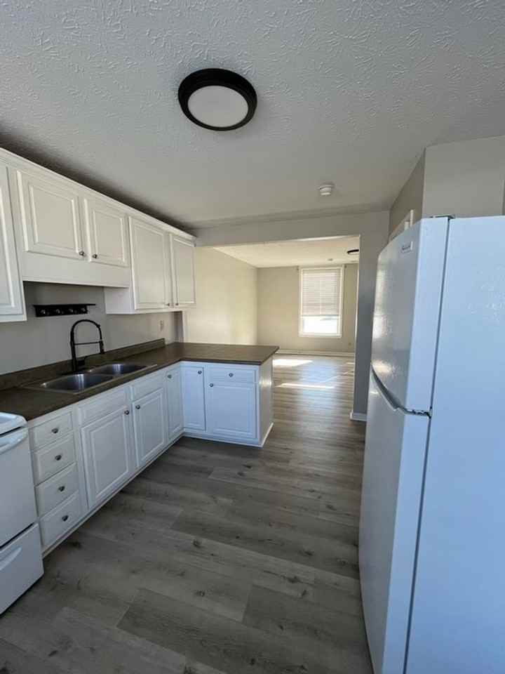 Sanders Flats - Photo 4 of 5