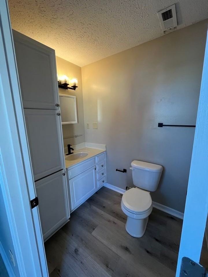 Sanders Flats - Photo 5 of 5