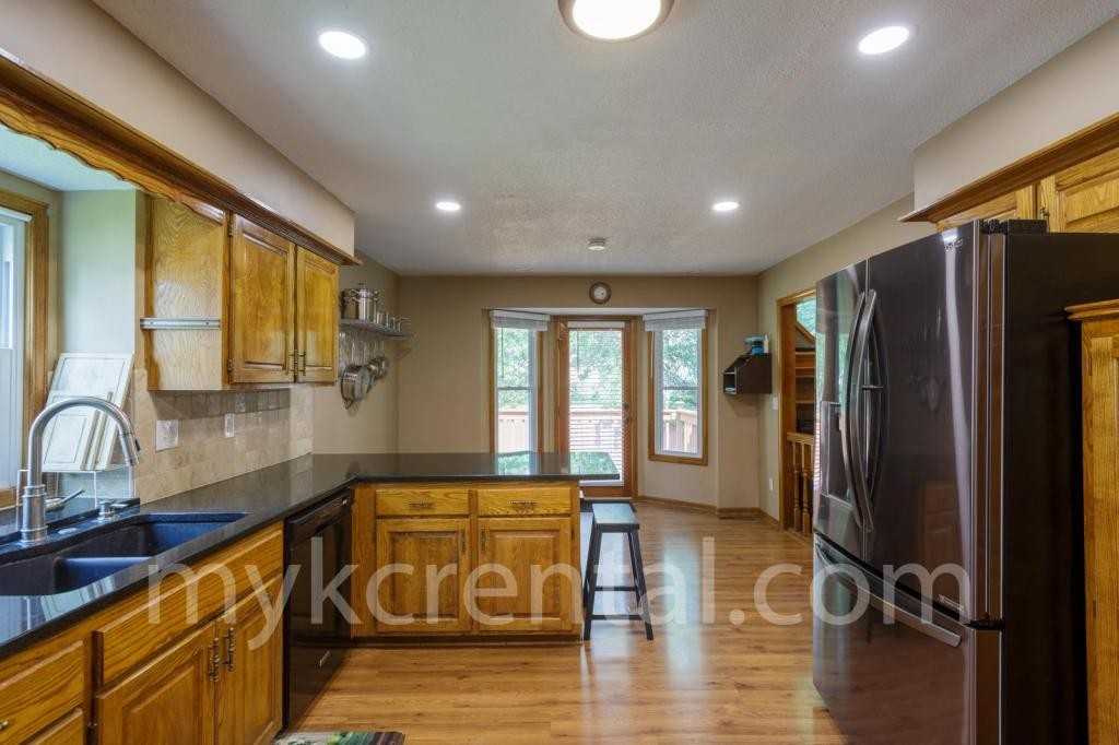 2024 S Downing St - Photo 2 of 31