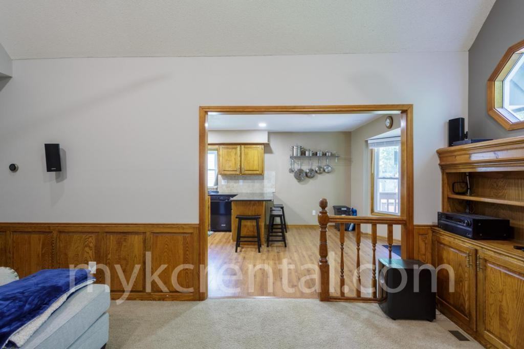 2024 S Downing St - Photo 3 of 31