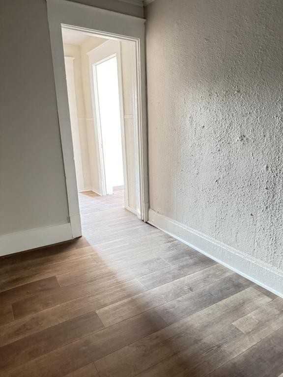 836 S Broadway Ave - Photo 2 of 7