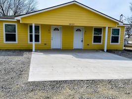 featured image of 1025 N Quincy Ave Unit A