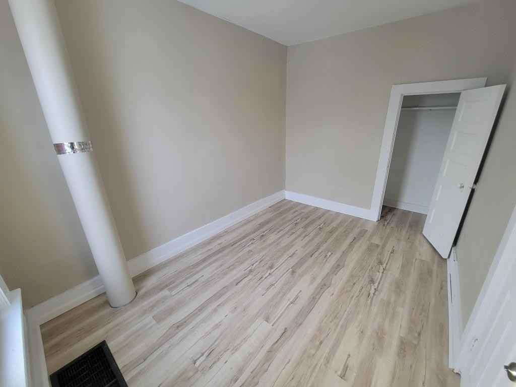 1402 3rd St - Photo 4 of 12