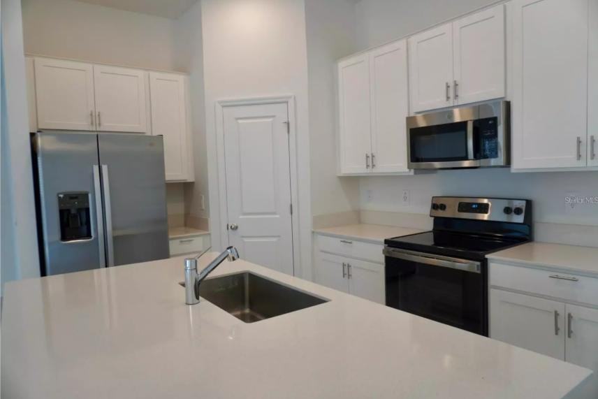 2051 Punch Bowl Ave - Photo 5 of 11