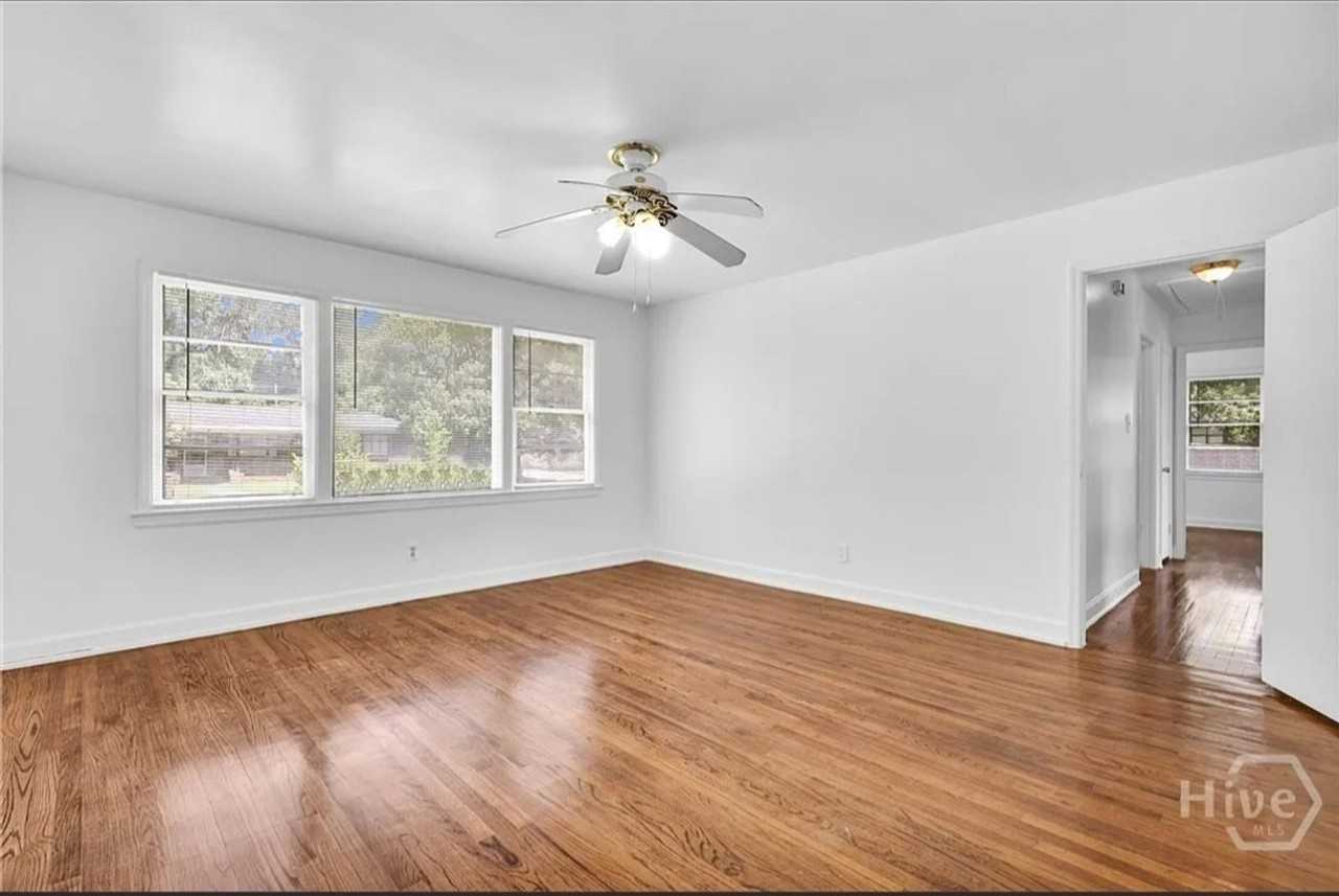 7 Chippewa Dr - Photo 3 of 20