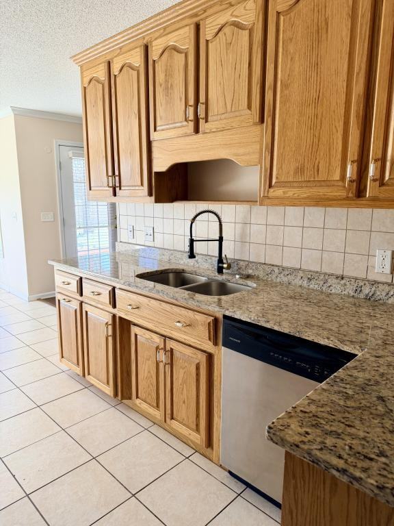 103 Fieldstone Dr - Photo 4 of 10