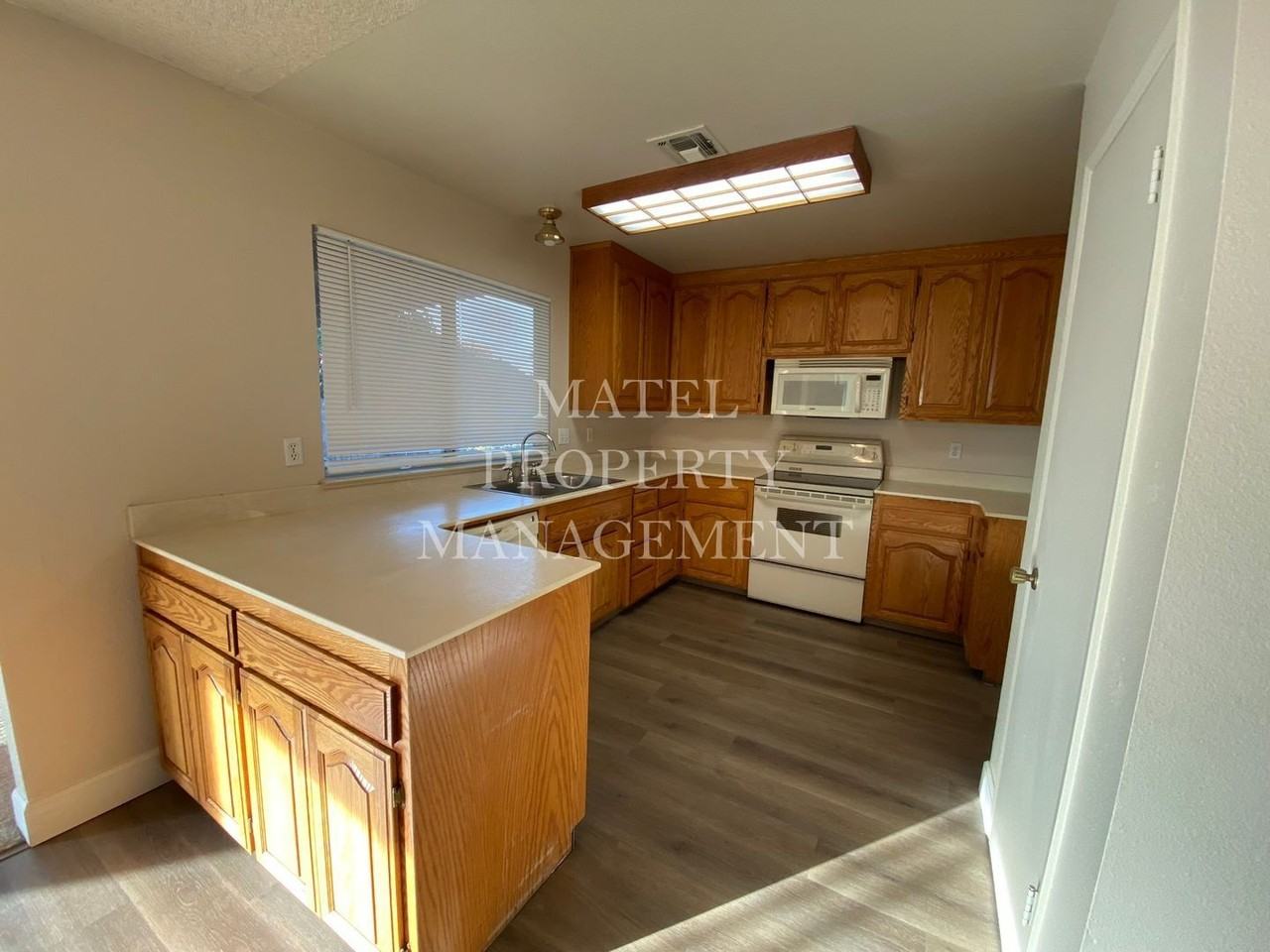 630 Newcomb Ave - Photo 3 of 18