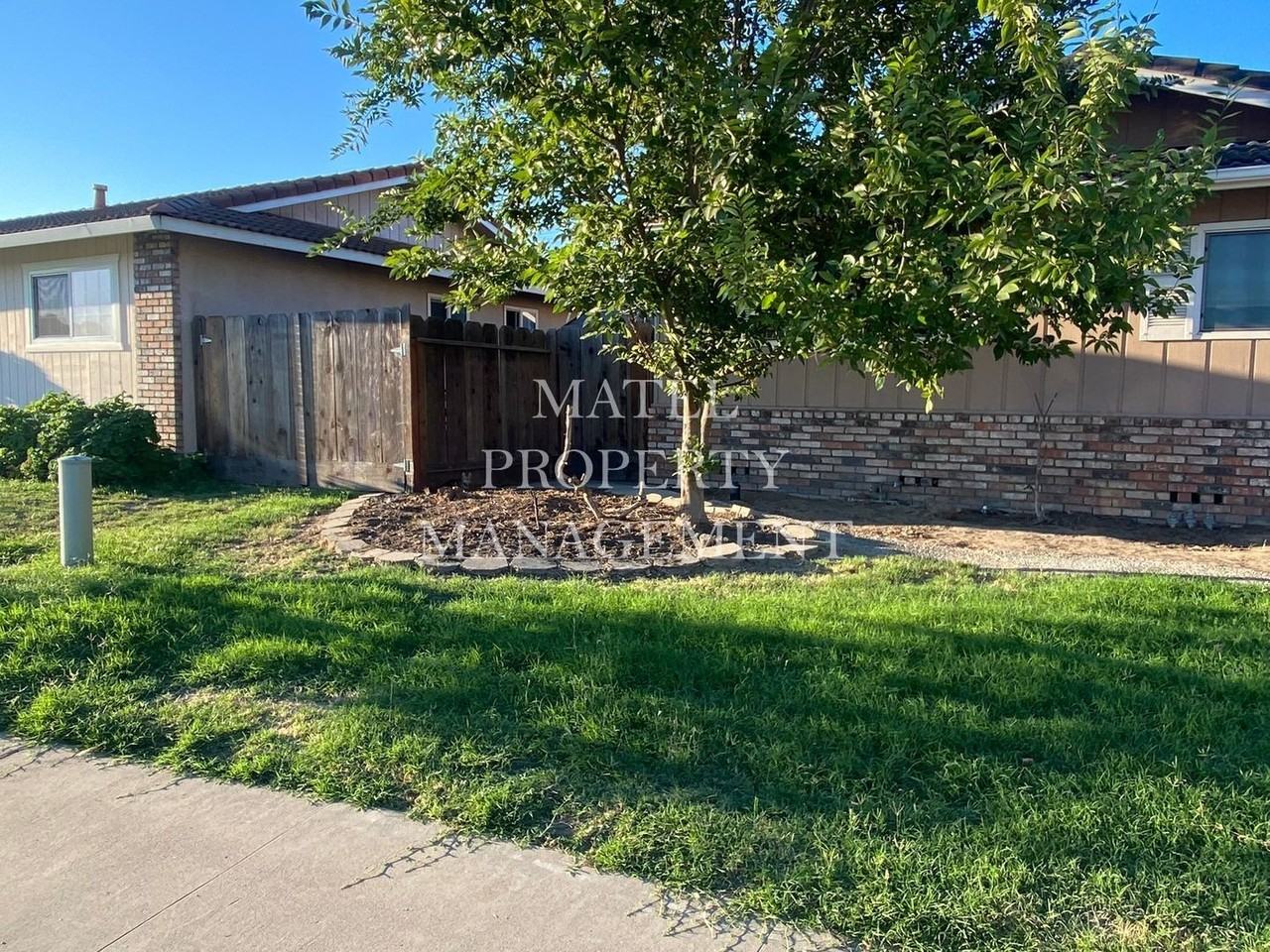 630 Newcomb Ave - Photo 7 of 18