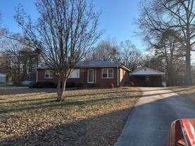 530 Pinewood Ave - Photo 1 of 1