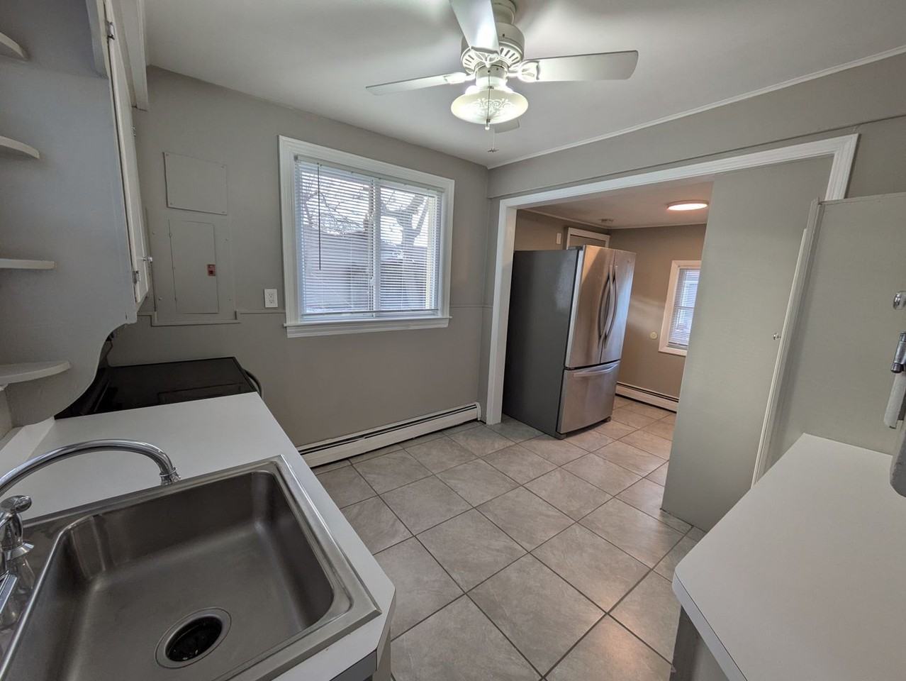 2855 Grayson St - Photo 6 of 18