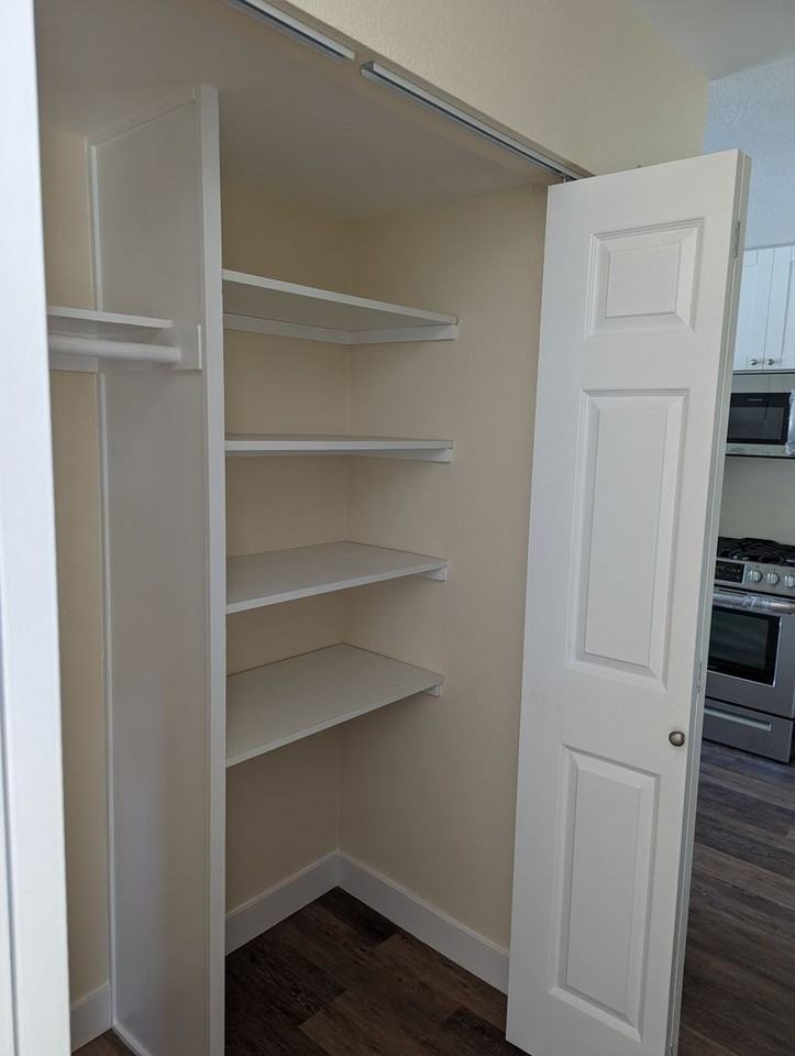 12159 Wilsey Way - Photo 4 of 38