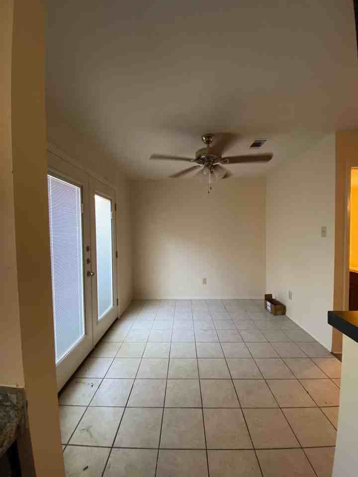 1904 Dartmouth St Apt R4 - Photo 7 of 21