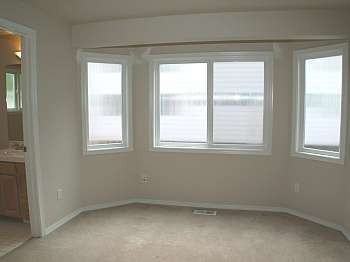 5626 University Way Ne #C - Photo 6 of 14