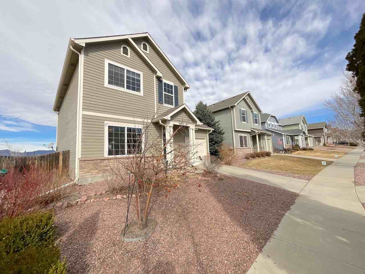 6354 Rockville Dr - Photo 3 of 30