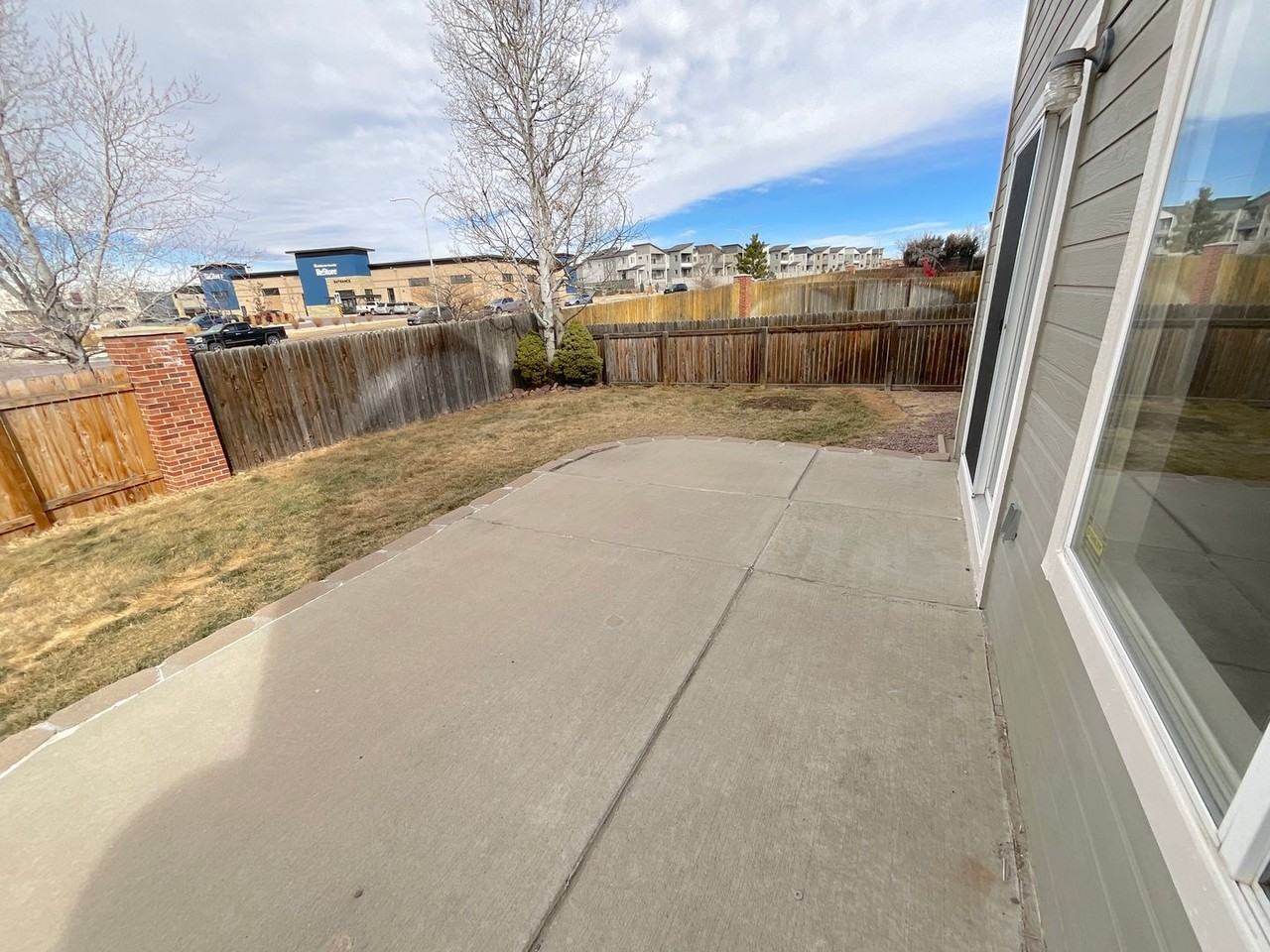 6354 Rockville Dr - Photo 7 of 30