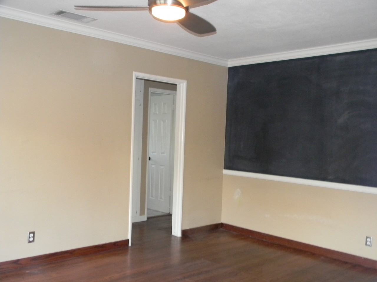 332 E Oakmont Ave - Photo 5 of 15