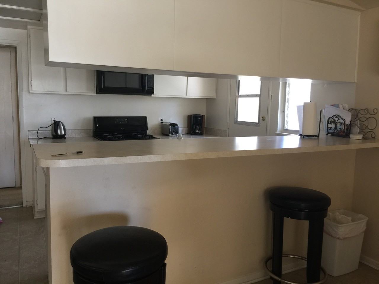 936 E Collins Ave - Photo 6 of 10