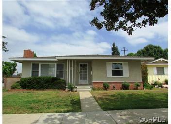 1105 E Lomita Ave - Photo 2 of 8